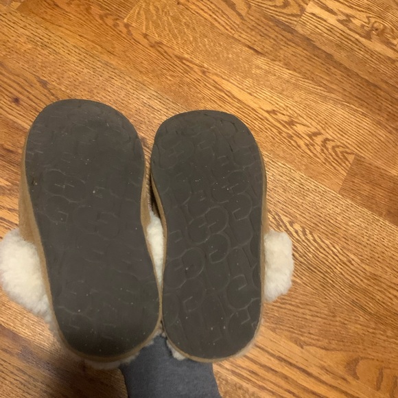 Ugg scuffette slippers in chestnut - Picture 3 of 6